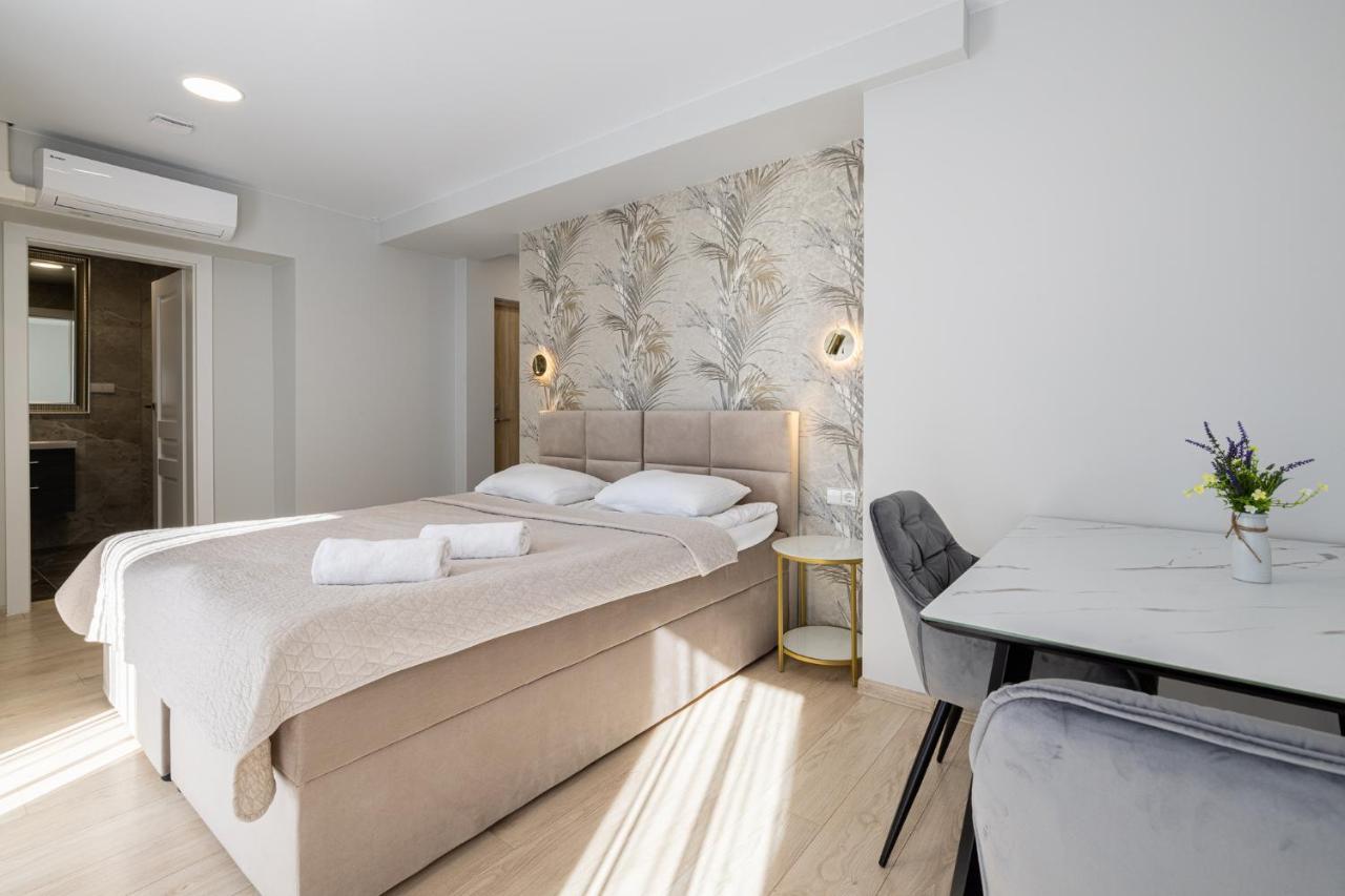 Dharma Stay Apartamentai Su Terasa Ir Vaizdu I Miesta Тельшяй Экстерьер фото