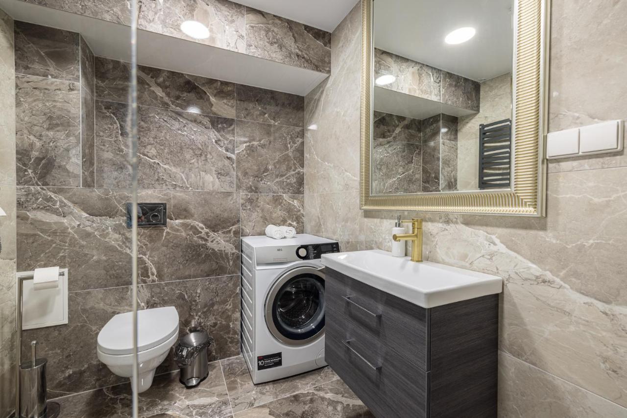 Dharma Stay Apartamentai Su Terasa Ir Vaizdu I Miesta Тельшяй Экстерьер фото