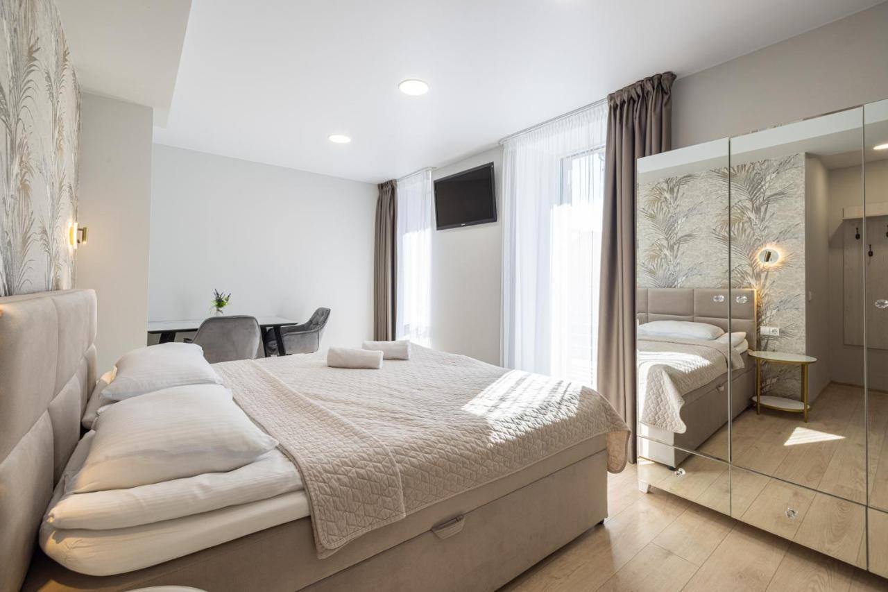 Dharma Stay Apartamentai Su Terasa Ir Vaizdu I Miesta Тельшяй Экстерьер фото