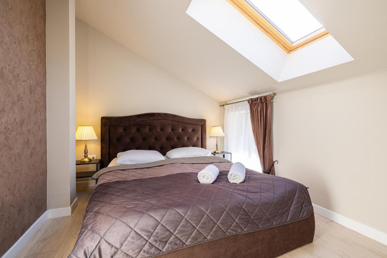 Dharma Stay Apartamentai Su Terasa Ir Vaizdu I Miesta Тельшяй Экстерьер фото