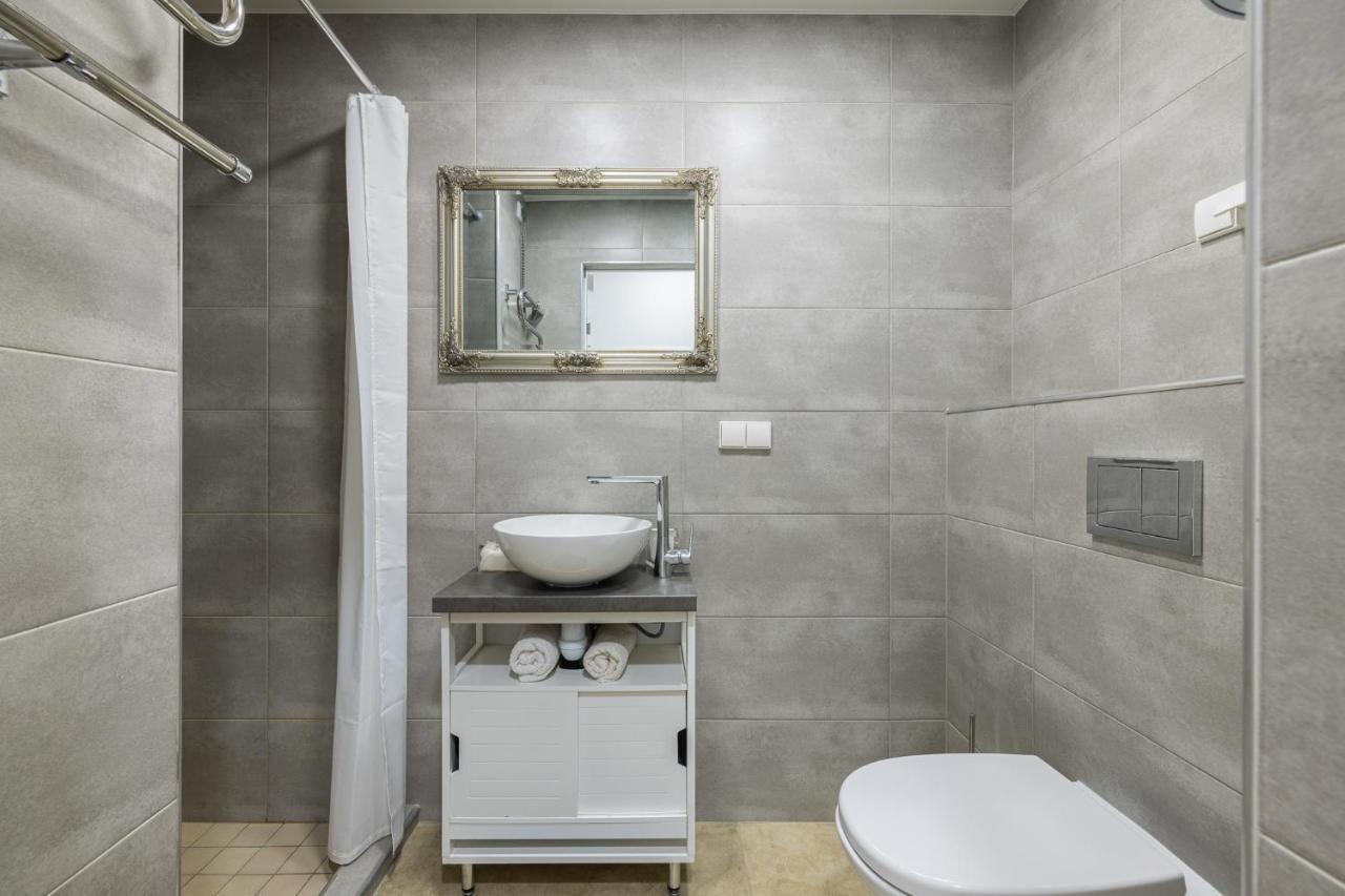 Dharma Stay Apartamentai Su Terasa Ir Vaizdu I Miesta Тельшяй Экстерьер фото