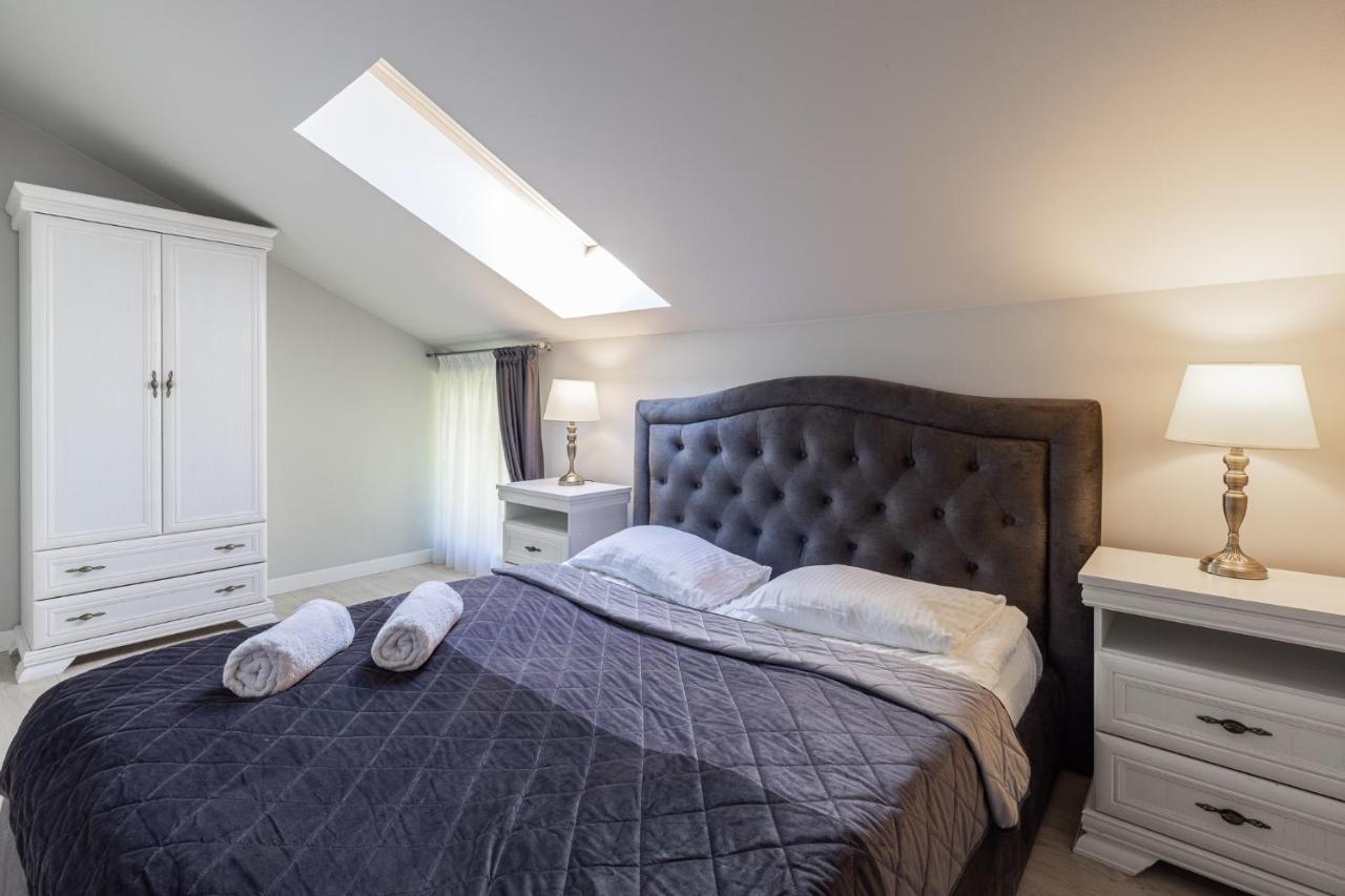 Dharma Stay Apartamentai Su Terasa Ir Vaizdu I Miesta Тельшяй Экстерьер фото