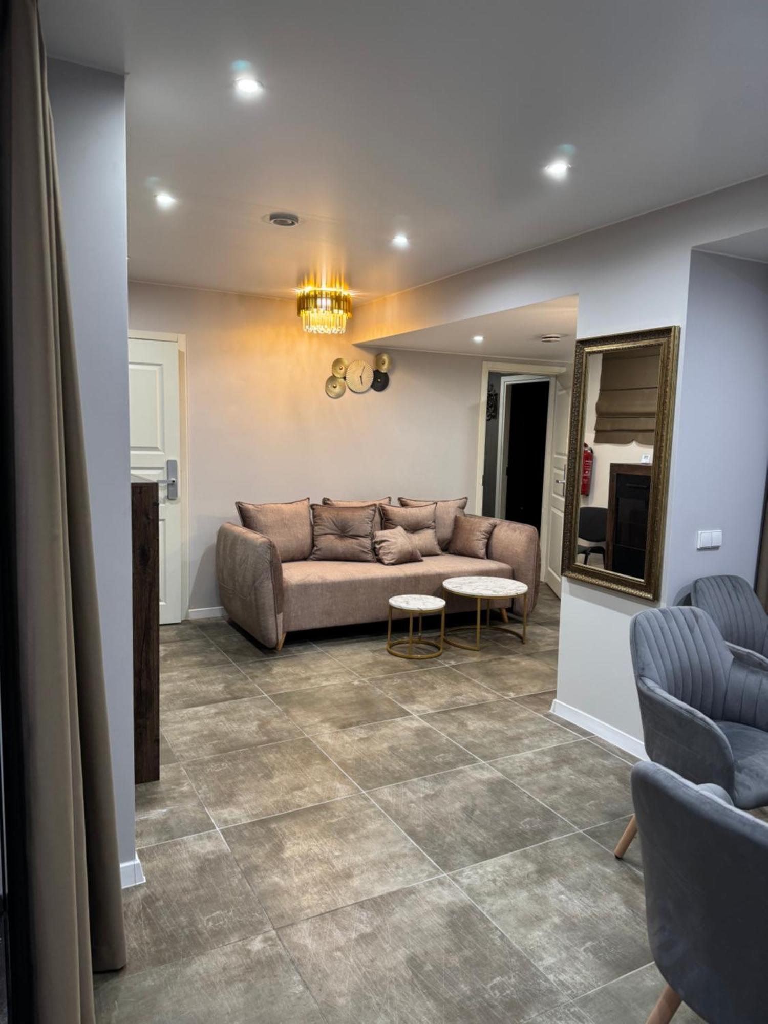 Dharma Stay Apartamentai Su Terasa Ir Vaizdu I Miesta Тельшяй Экстерьер фото